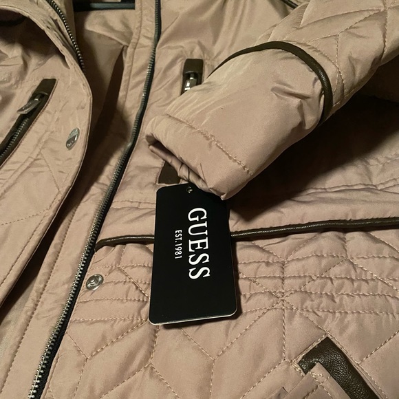 Quilted Guess jacket - Picture 6 of 16